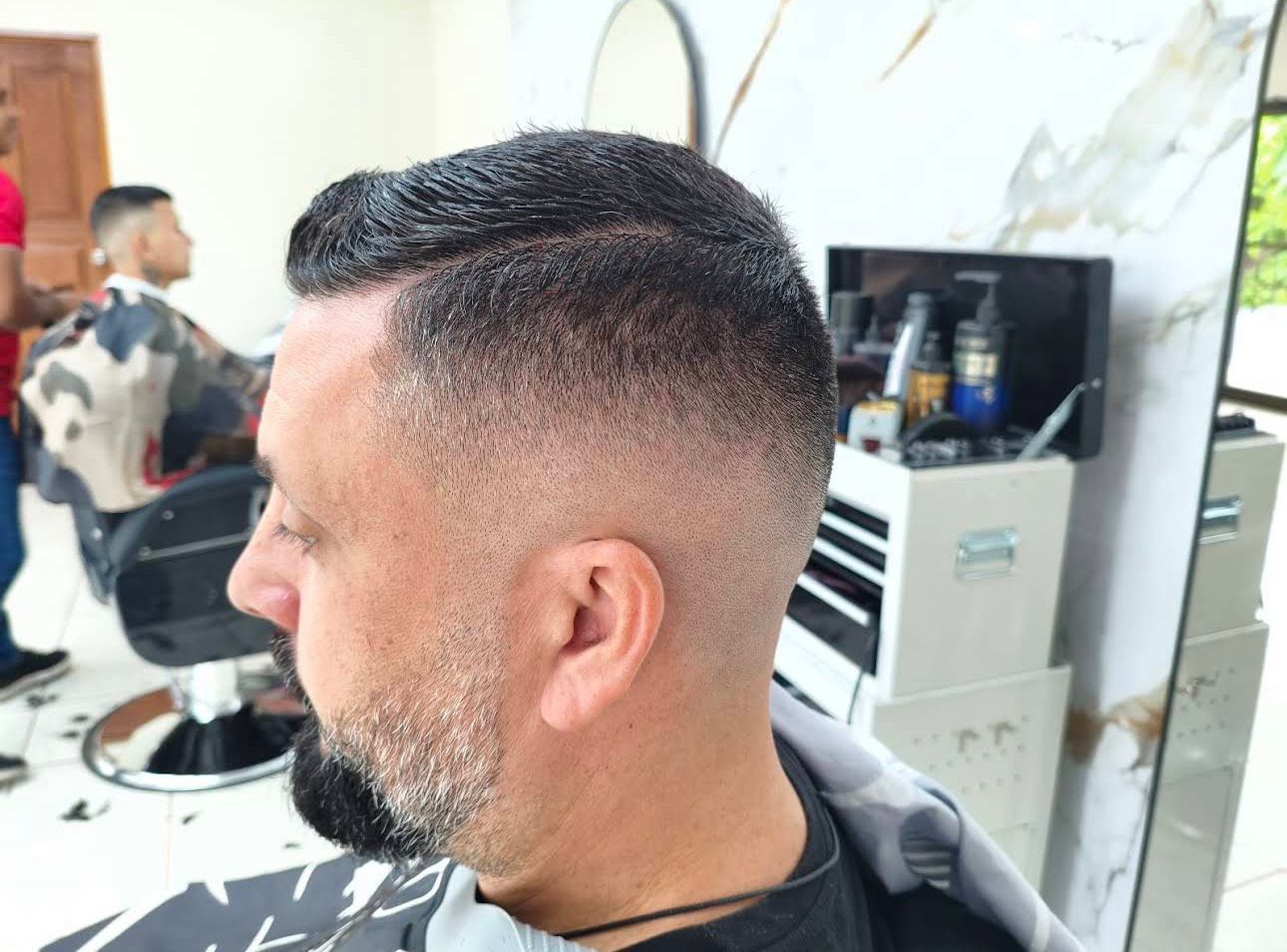 Corte clasico con barba